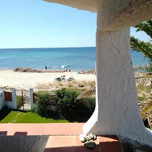 In Front Of The - La Terrazza Sul Mare Apartment